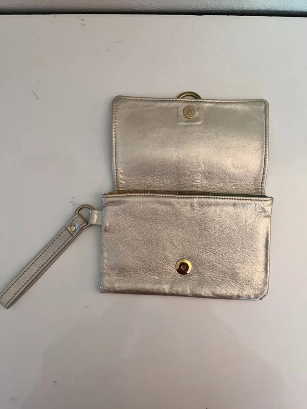 Metallic Gold Leather Wristlet Wallet — Y2k Marnie Bugs Orginal
